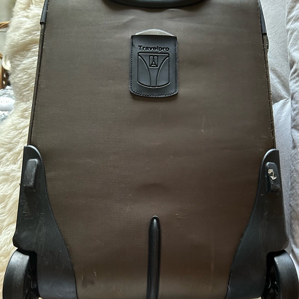 Travel Pro Luggage - Picture 5 of 10